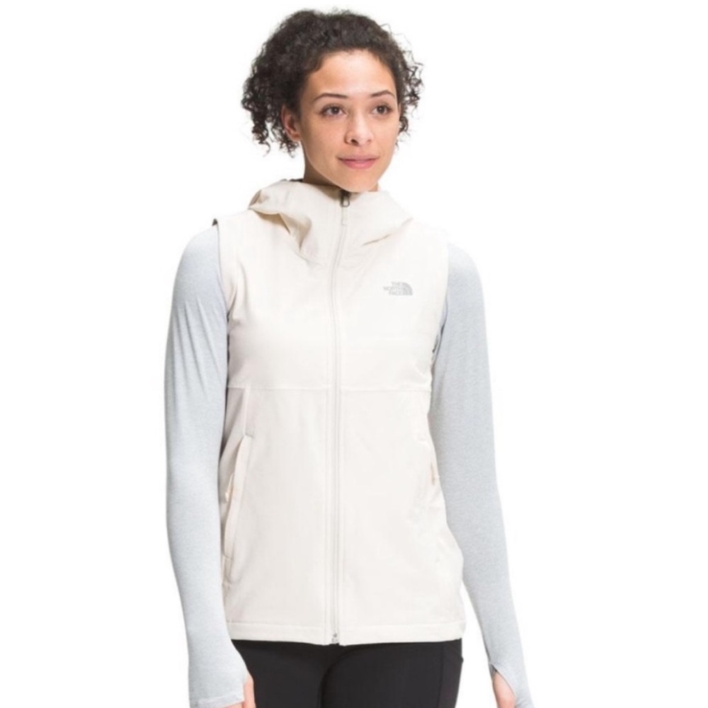 The North Face Shelbe Raschel Hooded Vest